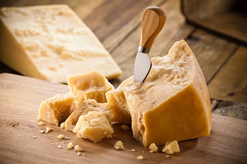 Parmesan, le fromage qui donne le bonheur. 